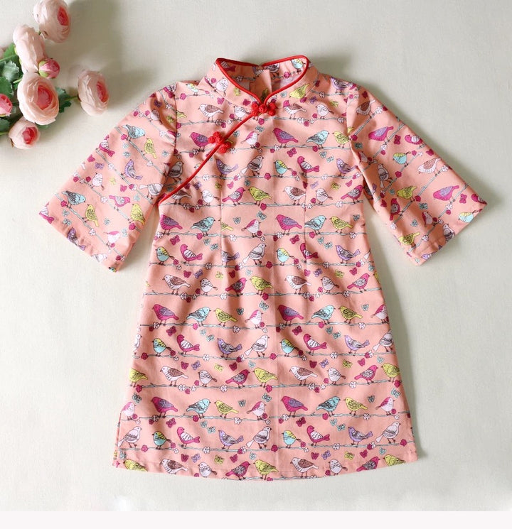 MID SLEEVE BIRD PRINT DRESS