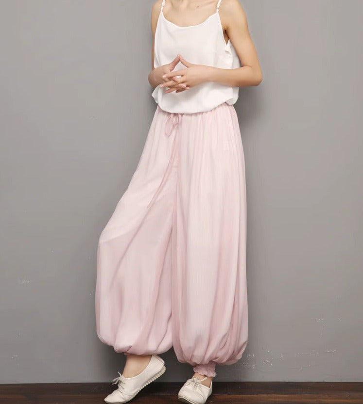 Chiffon crepe pant with elastic waist and ankle